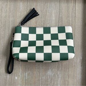 💚 Zipper Clutch in Green & Ivory Checker Print Vegan Leather